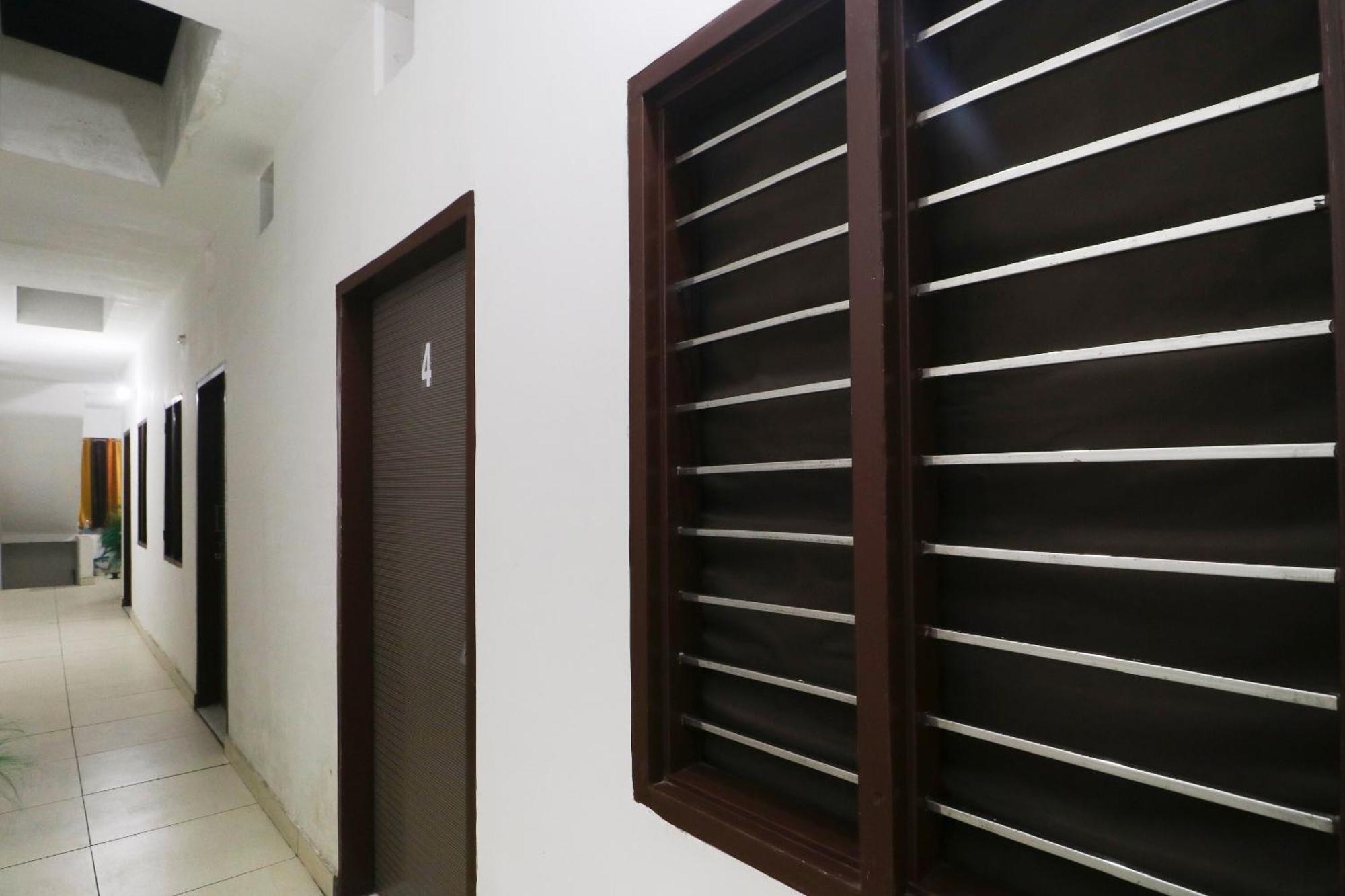 Hotel O Sky Garden Ludhiana Exterior foto